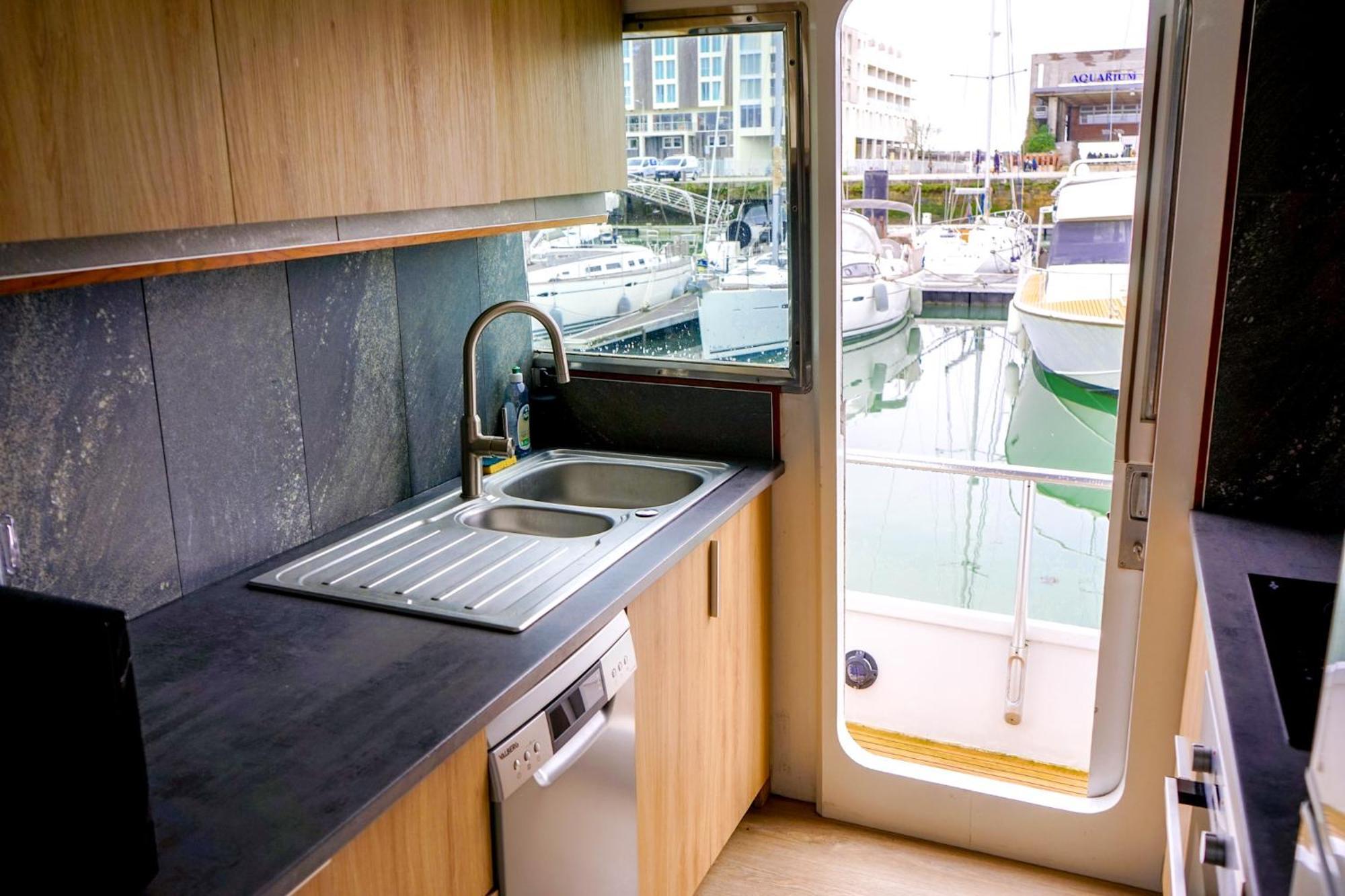 Yacht Aquamarina Vieux Port La Rochelle Ξενοδοχείο Λα Ροσέλ Εξωτερικό φωτογραφία